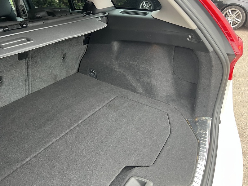 Volvo V60 D4 Se - U12700
