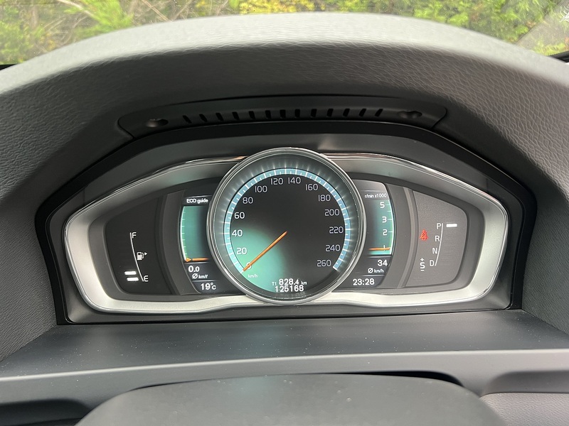Volvo V60 D4 Se - U12700