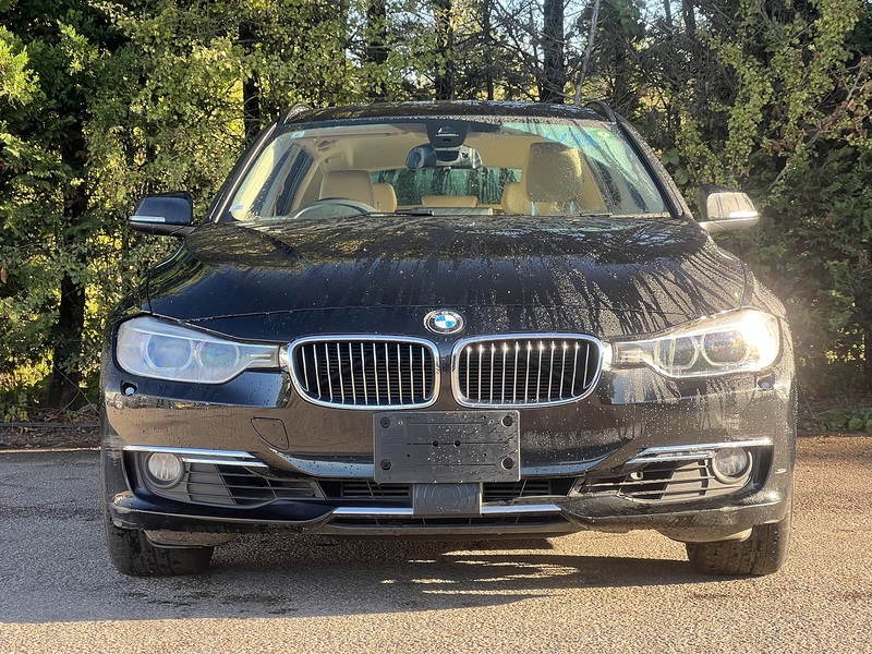 BMW 3 Series 320I Luxury Touring - U12704