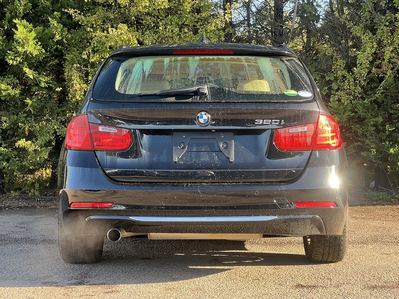 BMW 3 Series 320I Luxury Touring - U12704