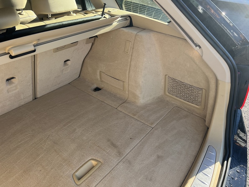 BMW 3 Series 320I Luxury Touring - U12704
