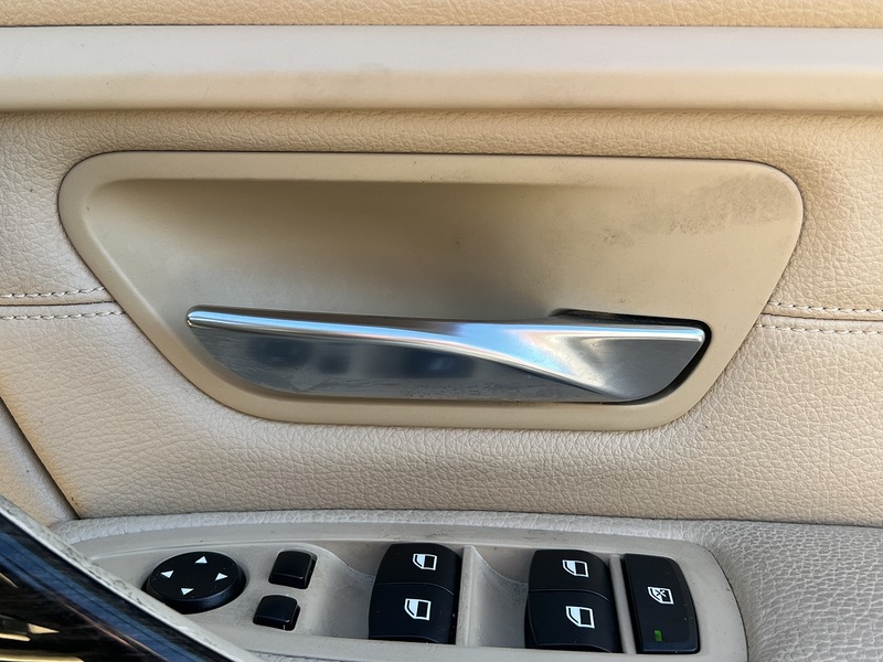 BMW 3 Series 320I Luxury Touring - U12704