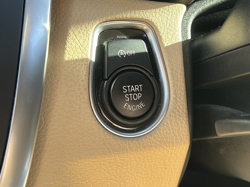 BMW 3 Series 320I Luxury Touring - U12704