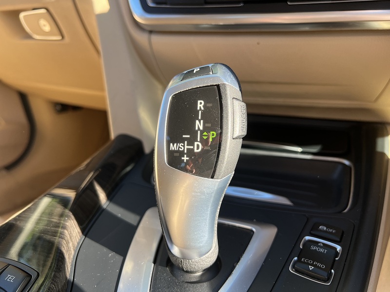 BMW 3 Series 320I Luxury Touring - U12704