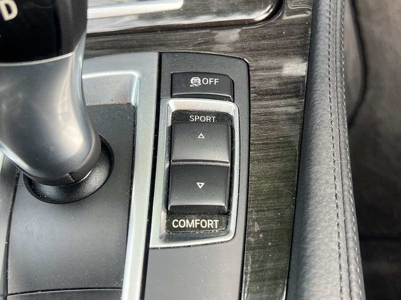 BMW 5 Series 520I Touring Luxury - U12706