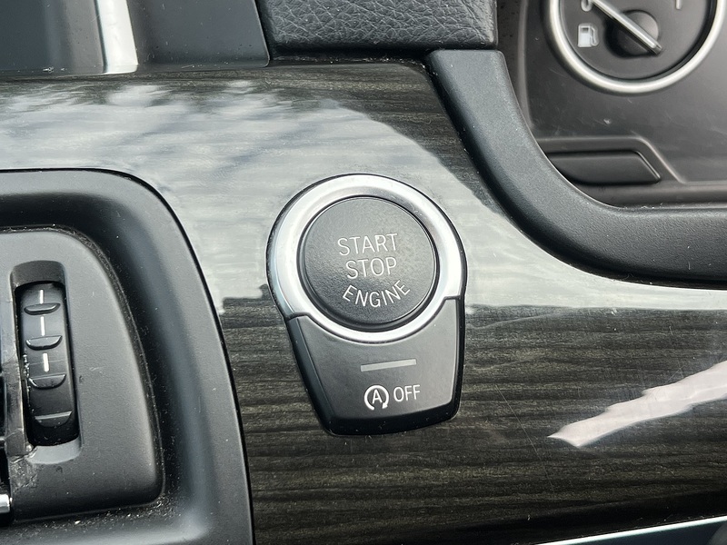 BMW 5 Series 520I Touring Luxury - U12706