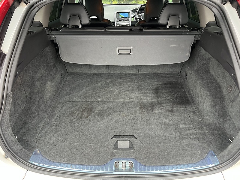 Volvo Xc60 D4 R-Design - U12708