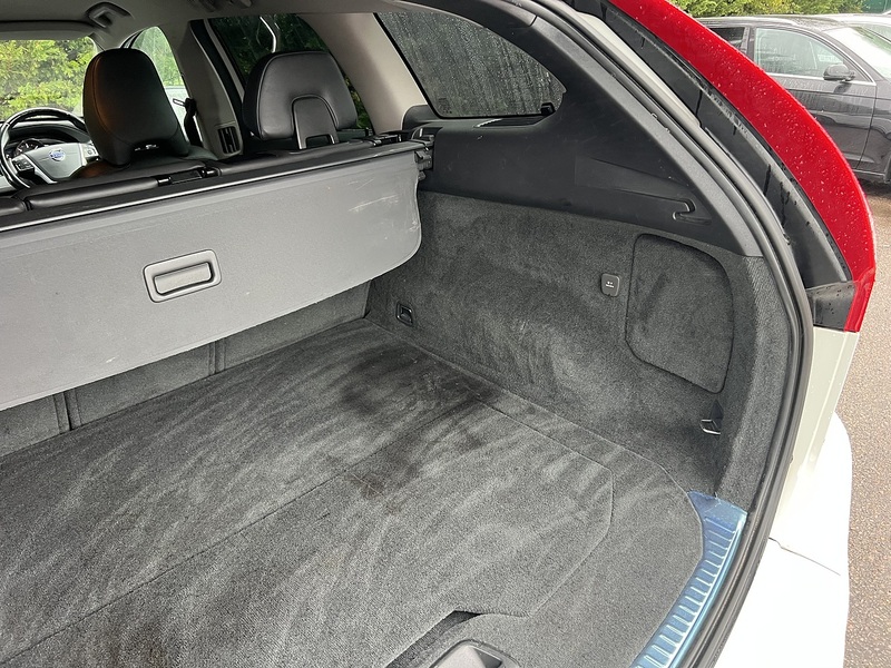 Volvo Xc60 D4 R-Design - U12708