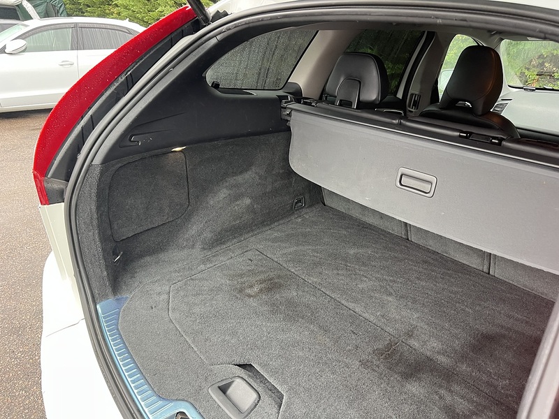 Volvo Xc60 D4 R-Design - U12708