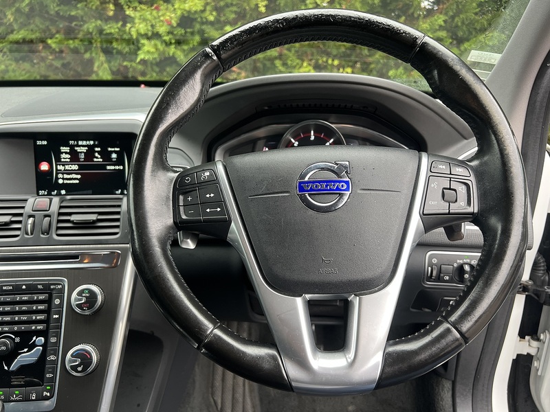 Volvo Xc60 D4 R-Design - U12708