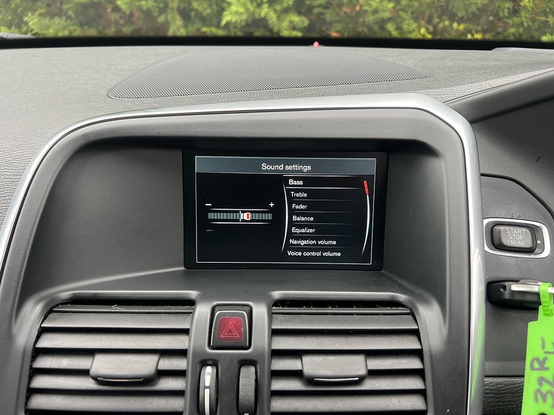 Volvo Xc60 D4 R-Design - U12708