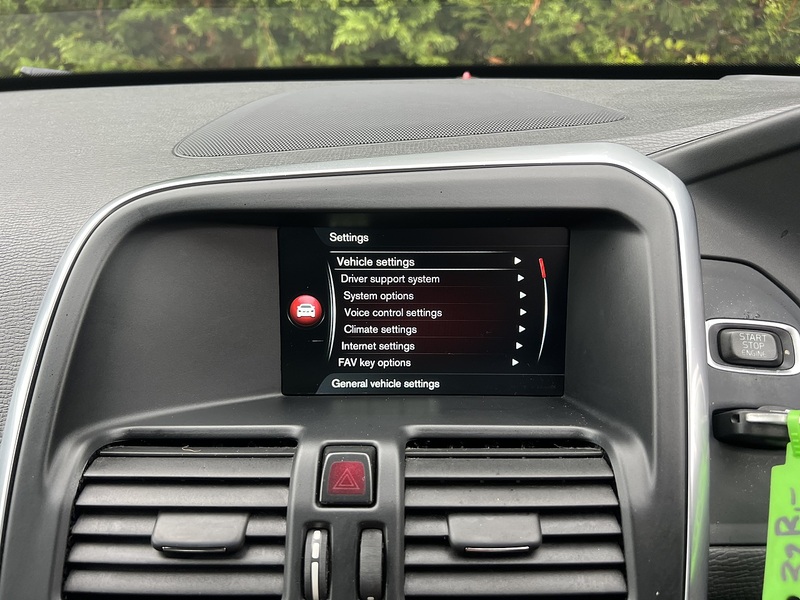 Volvo Xc60 D4 R-Design - U12708
