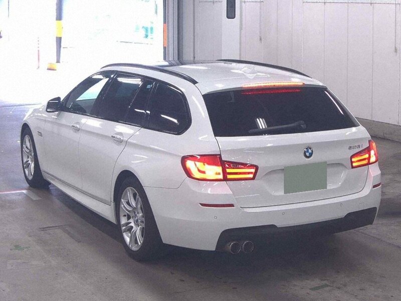 BMW 5 Series 528I M Sport Touring - U12713