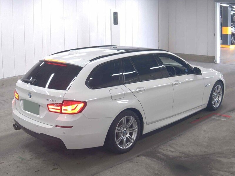 BMW 5 Series 528I M Sport Touring - U12713