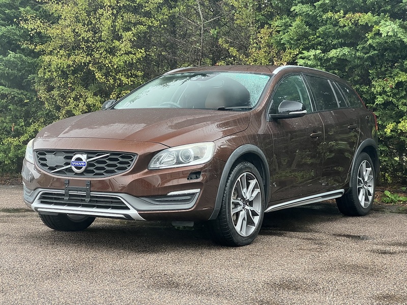 Volvo V60 T5 Cross Country Awd SE - U12721