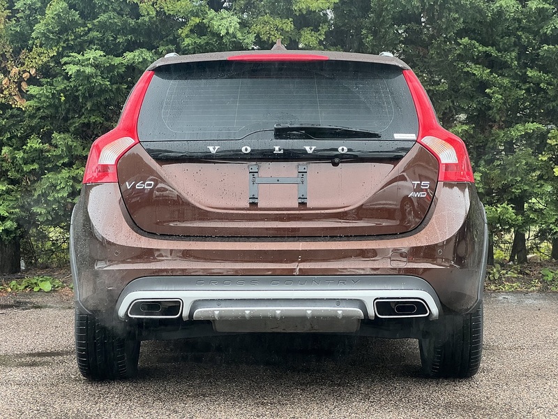 Volvo V60 T5 Cross Country Awd SE - U12721