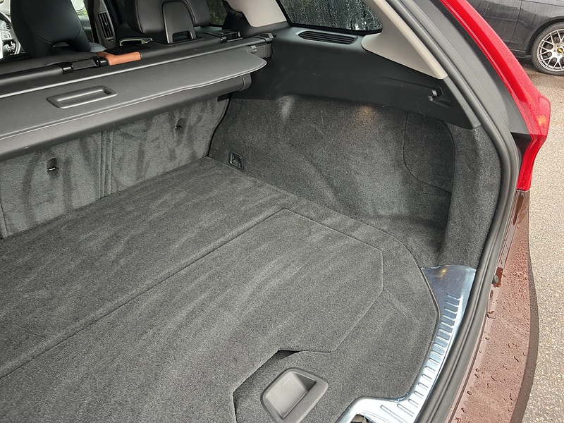 Volvo V60 T5 Cross Country Awd SE - U12721