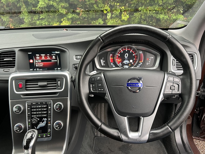 Volvo V60 T5 Cross Country Awd SE - U12721