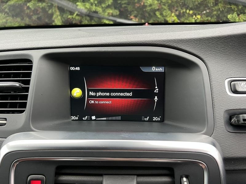 Volvo V60 T5 Cross Country Awd SE - U12721