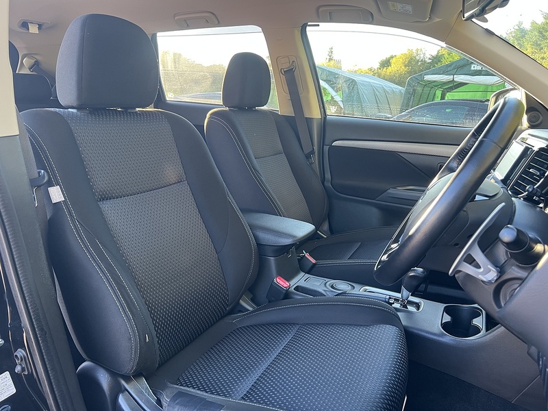 Mitsubishi Outlander 20G - U12728