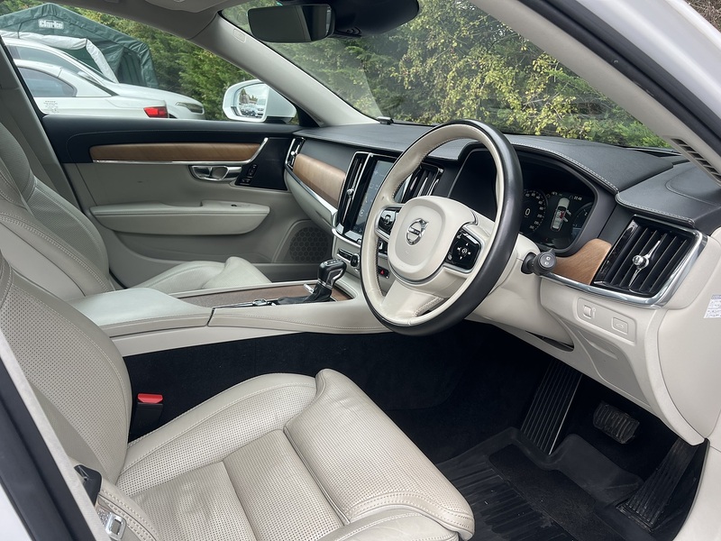 Volvo V90 D4 Inscription - U12729
