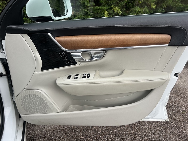 Volvo V90 D4 Inscription - U12729