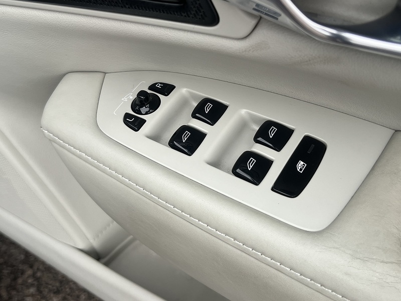 Volvo V90 D4 Inscription - U12729