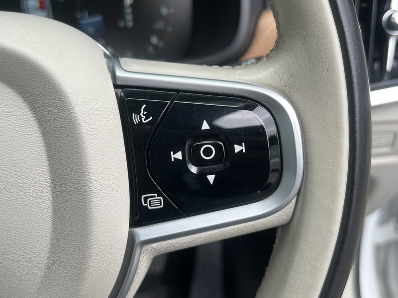Volvo V90 D4 Inscription - U12729