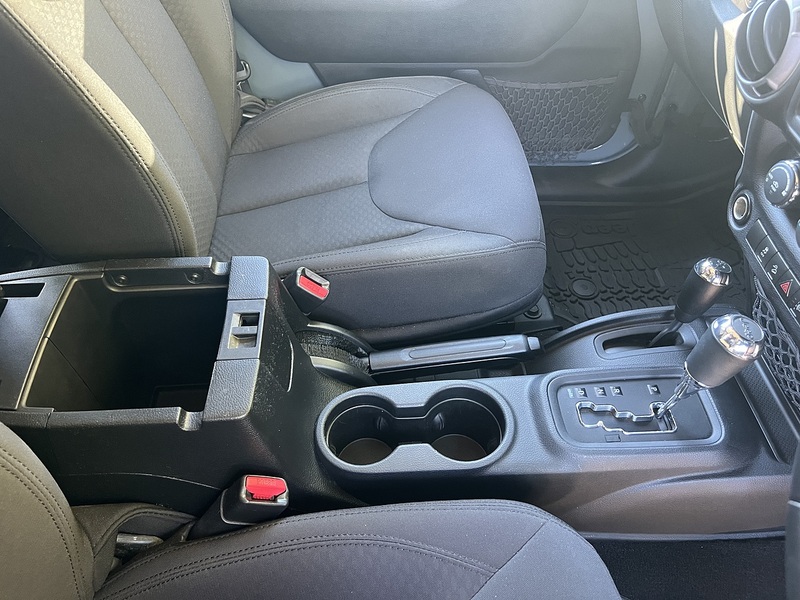 Jeep Wrangler Sport Unlimited - U12738