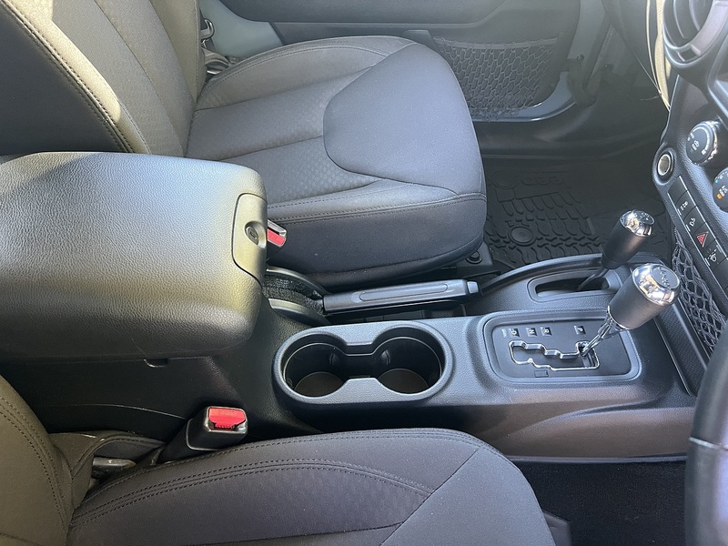 Jeep Wrangler Sport Unlimited - U12738