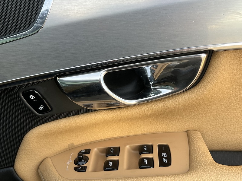 Volvo Xc90 T5 Momentum Awd - U12739
