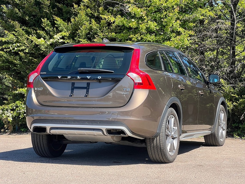 Volvo V60 T5 Cross Country Plus Awd - U12741