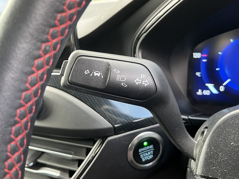 Ford Focus EcoBlue ST-Line X - U12742
