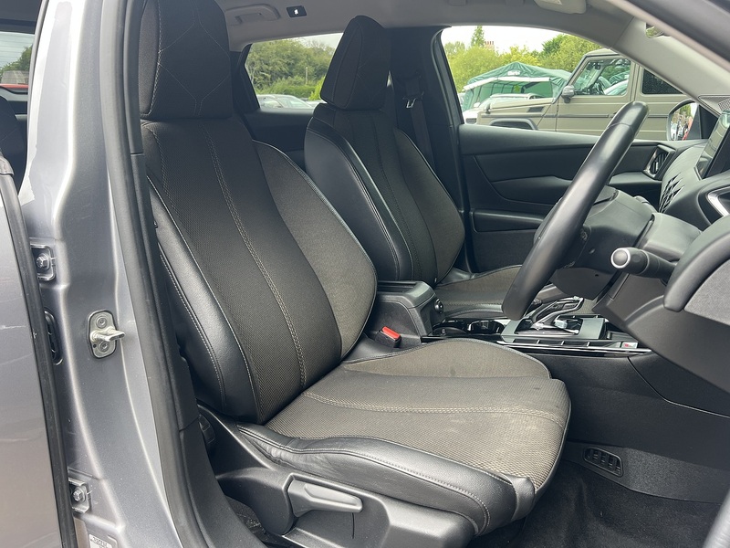 DS AUTOMOBILES DS 3 CROSSBACK E-TENSE Bastille - U12743