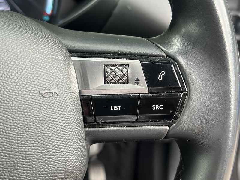 DS AUTOMOBILES DS 3 CROSSBACK E-TENSE Bastille - U12743