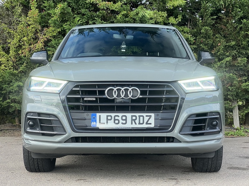 Audi Q5 TDI Black Edition - U12744
