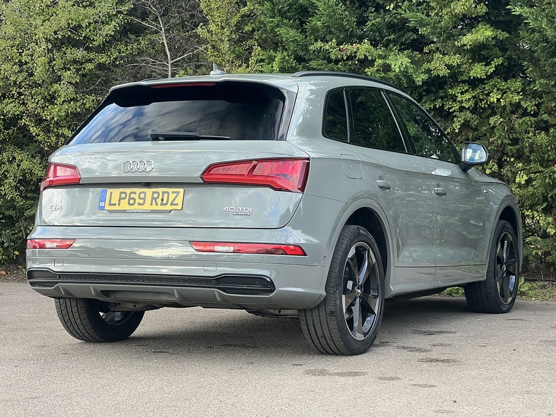 Audi Q5 TDI Black Edition - U12744