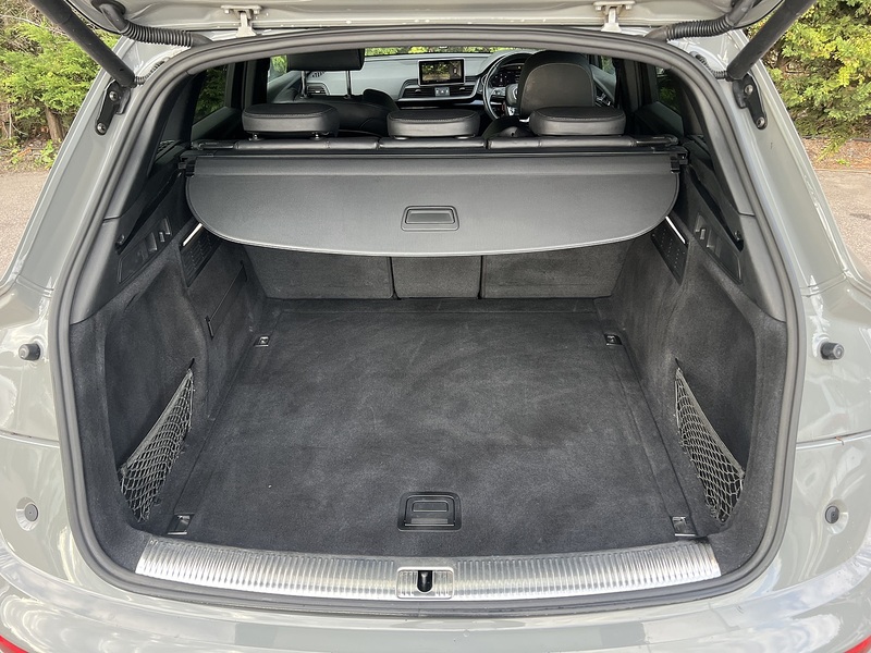 Audi Q5 TDI Black Edition - U12744