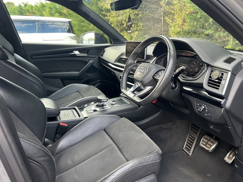 Audi Q5 TDI Black Edition - U12744