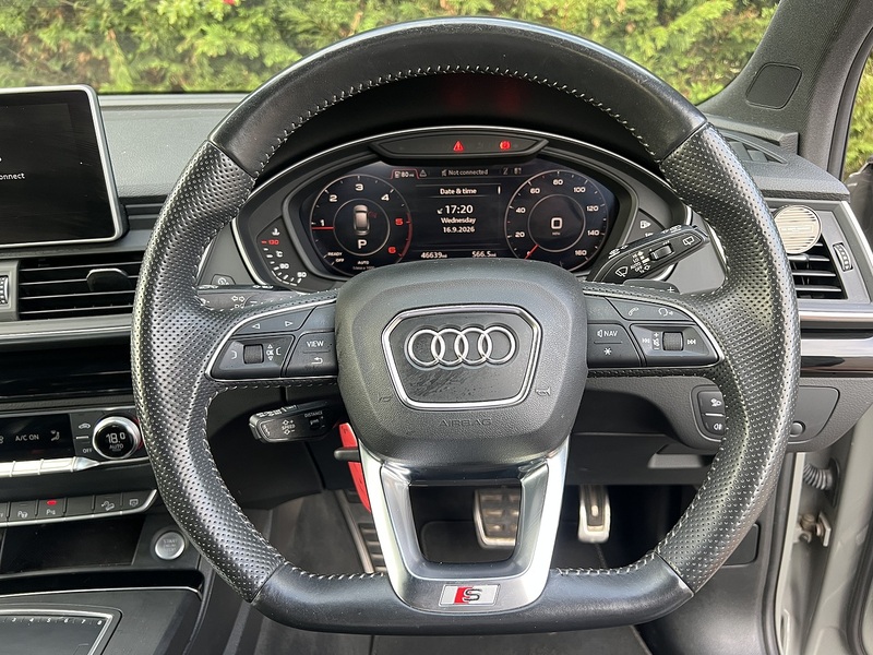 Audi Q5 TDI Black Edition - U12744