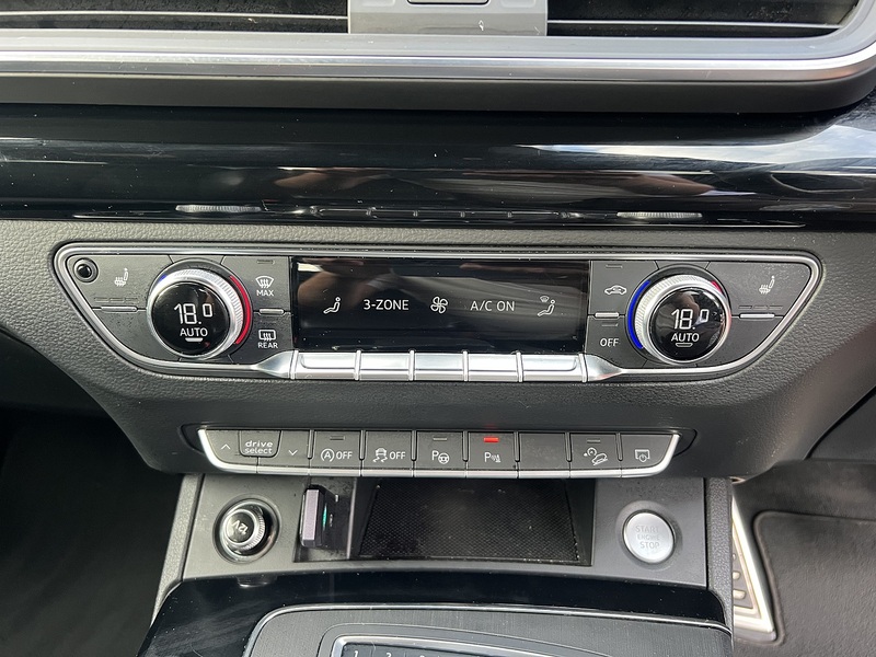 Audi Q5 TDI Black Edition - U12744