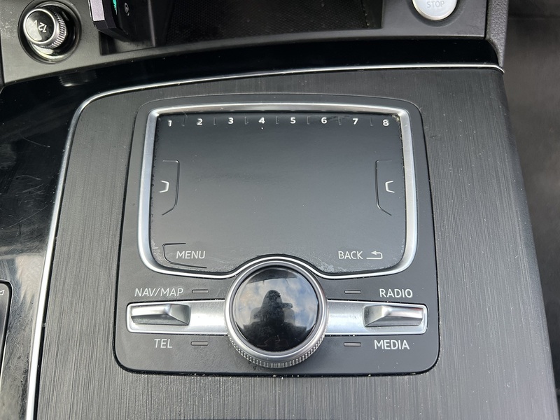 Audi Q5 TDI Black Edition - U12744