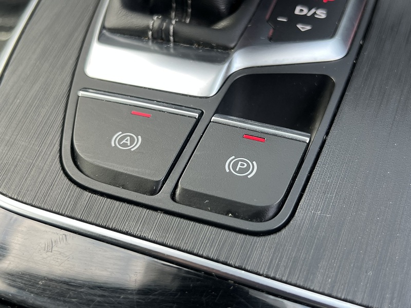 Audi Q5 TDI Black Edition - U12744