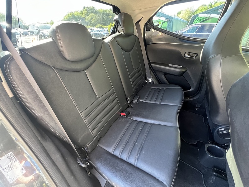 Toyota AYGO VVT-i x-clusiv 2 - U12759