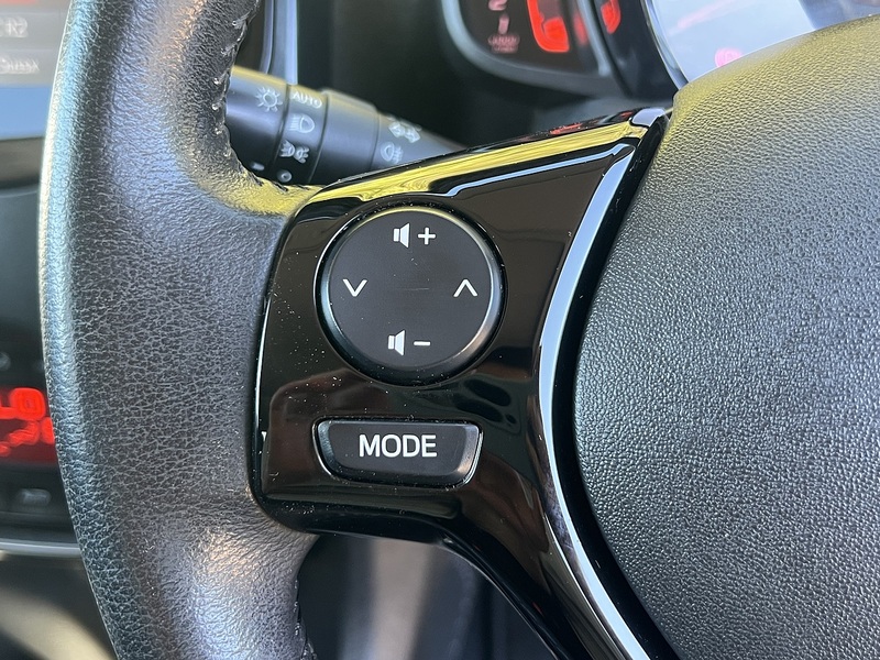 Toyota AYGO VVT-i x-clusiv 2 - U12759