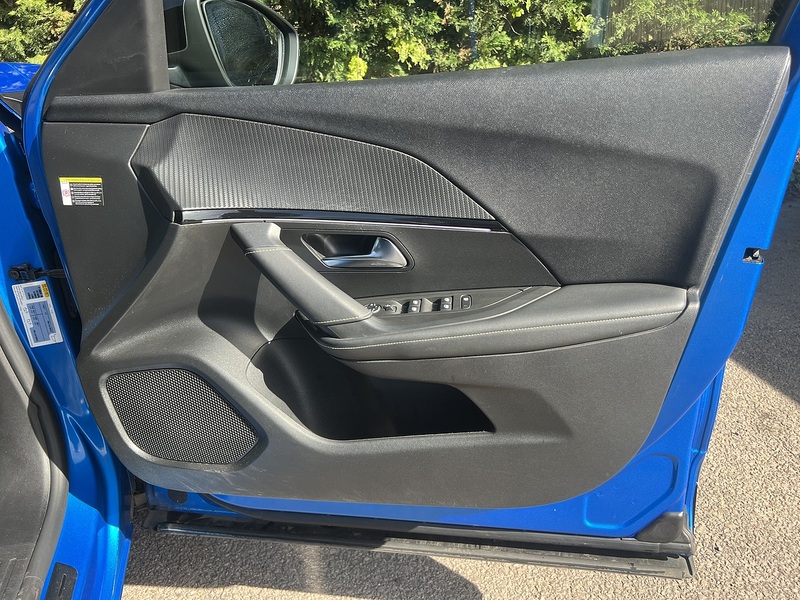 Peugeot 2008 PureTech GT - U12761