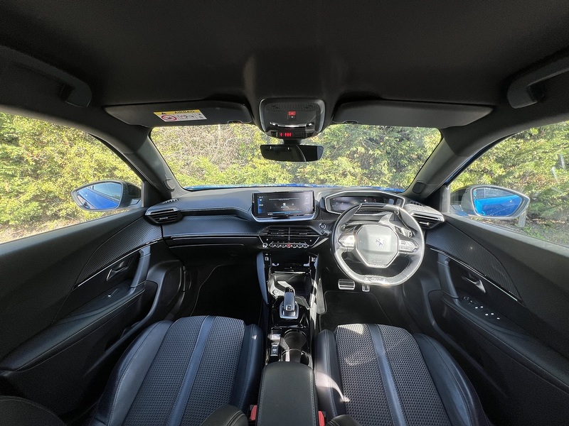 Peugeot 2008 PureTech GT - U12761