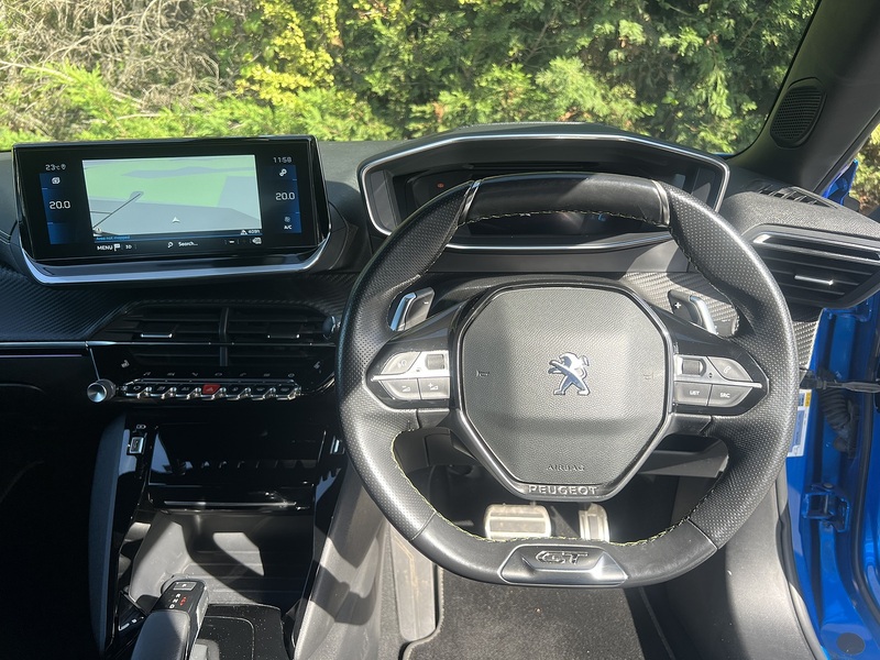 Peugeot 2008 PureTech GT - U12761