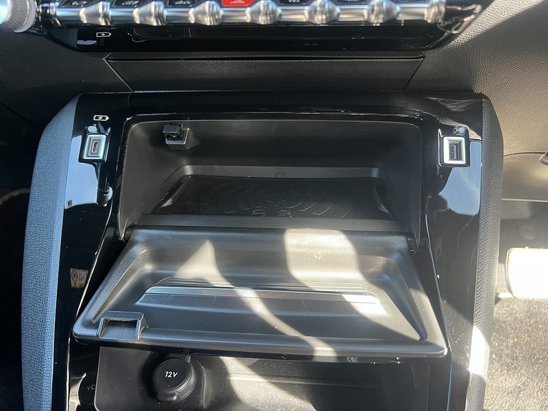 Peugeot 2008 PureTech GT - U12761