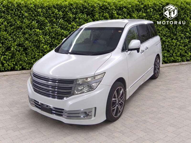 Nissan El Grand Rider Black Cloth Seat - U12766